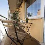 474 Couette-café Rome