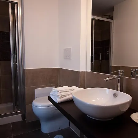 474 Nocleg ze śniadaniem 4*